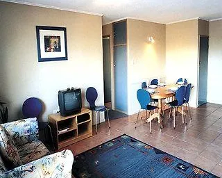 Golden Leaf Hotel Caloundra